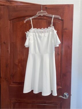 Off-Shoulder White Midi Dress with Lace Trim